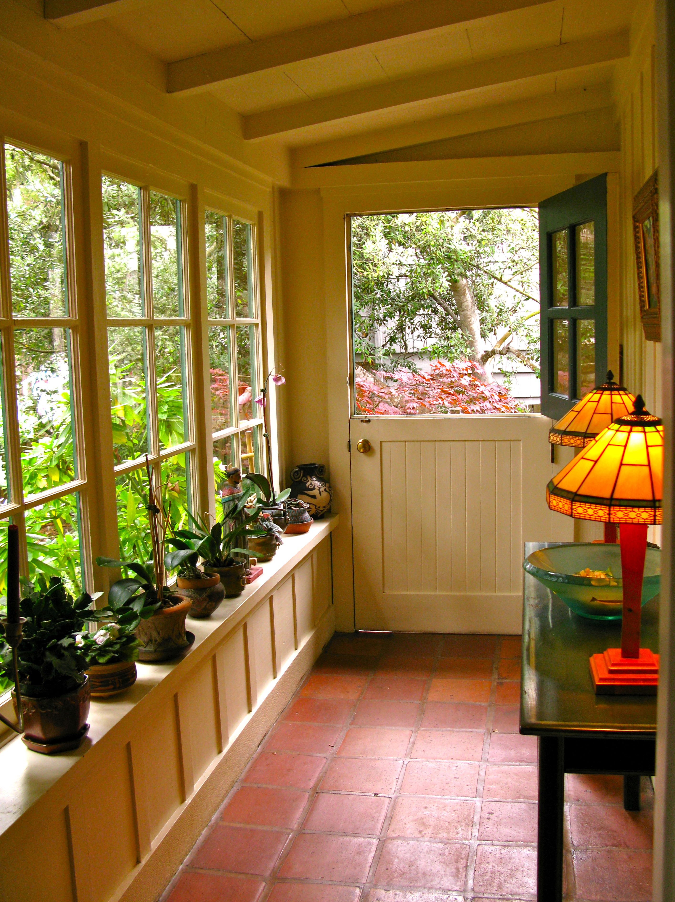 Featured image of post Small Closed In Porch Ideas